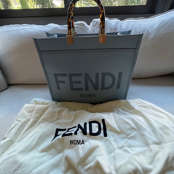 Large Fendi Sunshine tote - Picture 2 of 4